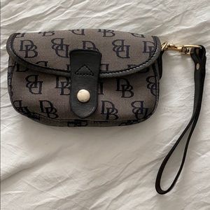 Dooney & Bourke Signature Wristlet - Black